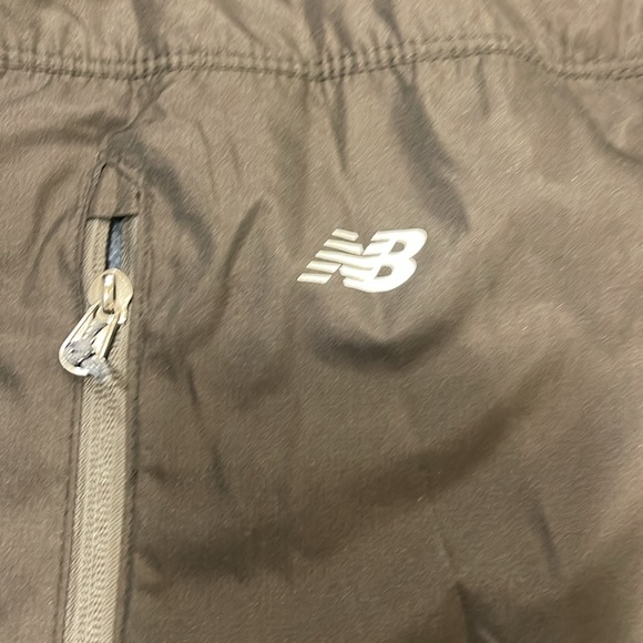 Men’s new balance jacket - Picture 3 of 4